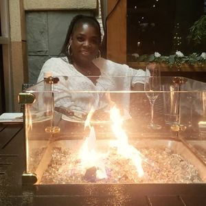 Meet your Posher, Antoinette